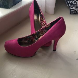 Pink pumps💞